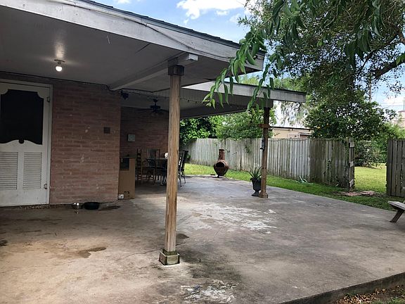 4th image of 877 W Fox Ave