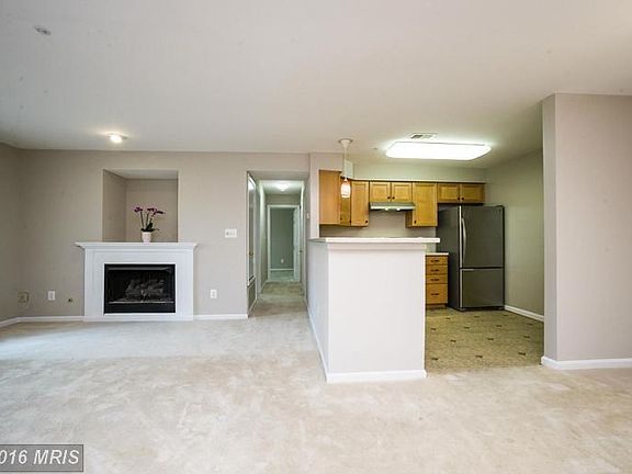 5th image of 6600 Thackwell Way #1E