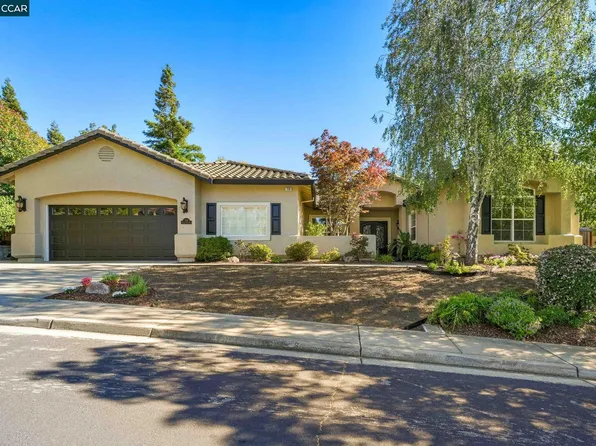 110 Forest Hill Dr, Clayton, CA 94517