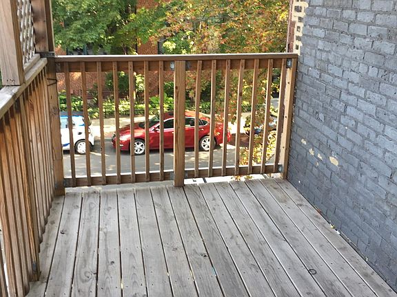 4th image of 1403 W Wrightwood Ave APT 2