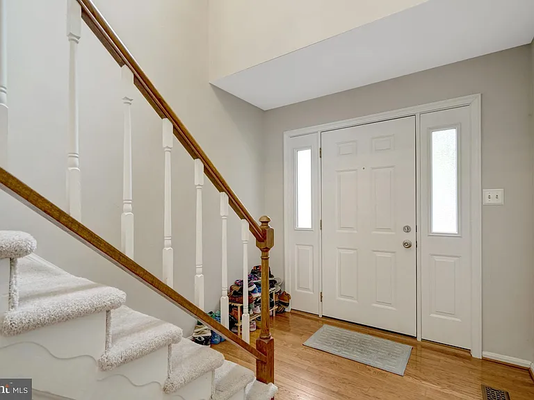 7729 Silver Sage Ct — Photo 25
