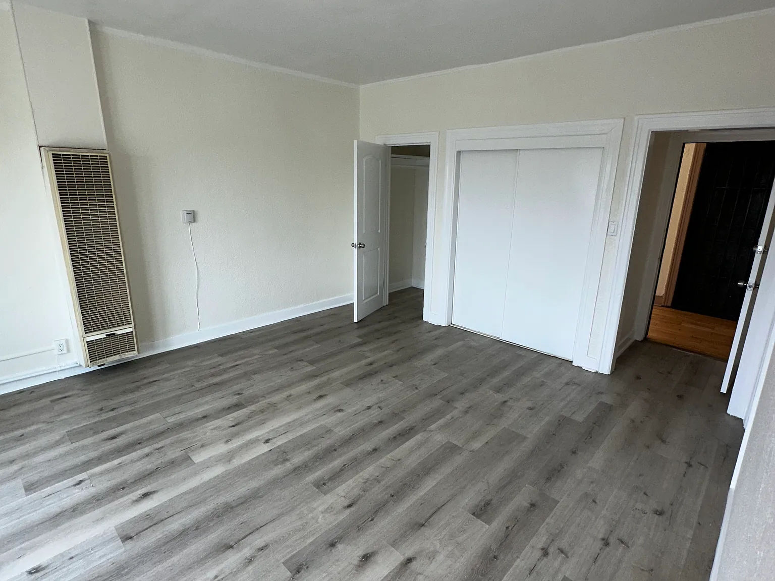 Studio, 550 sqft, $1,800 — Photo 2