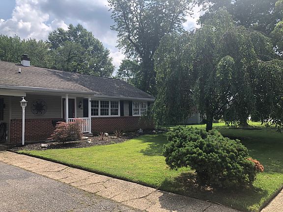 2nd image of 65 Holly Dr