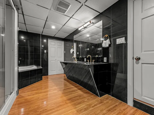 669 West Fingerboard Road image 9 of 39