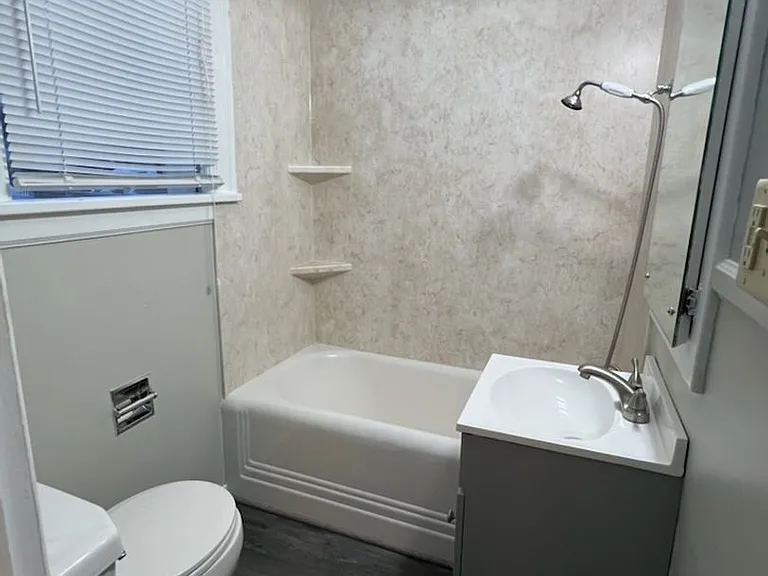 741 Saddlerock Dr — Photo 20