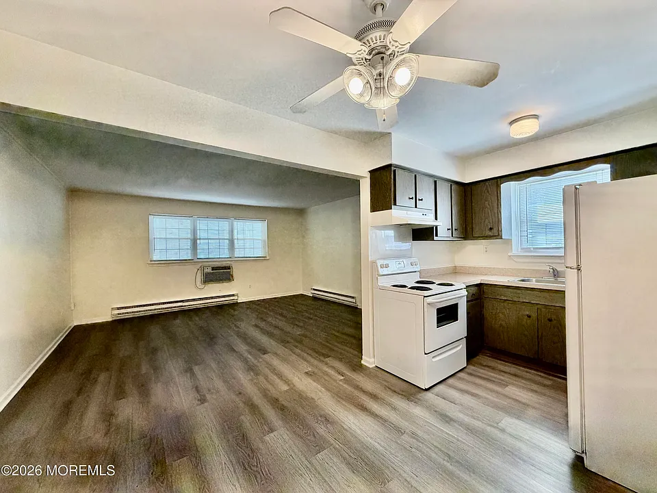 402 6th Ave #2