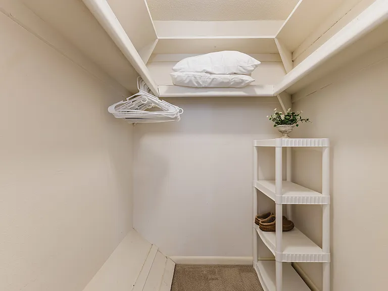 5840 Vancouver Cir #2 — Photo 36