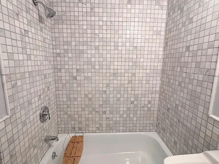 659 W Canfield St #5 — Photo 19
