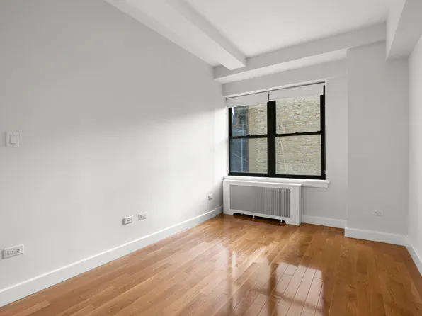 400 East 57th Street image 6 of 7