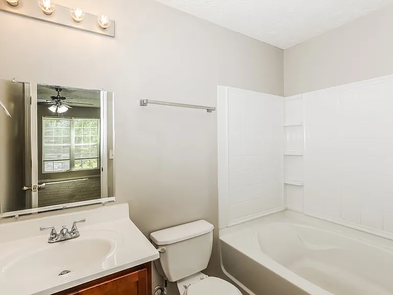 1902 Grove Way — Photo 11
