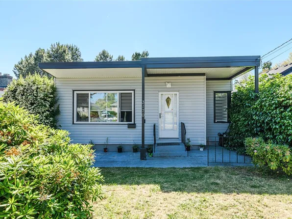 3170 Alder St, Victoria, BC V8X 1N8