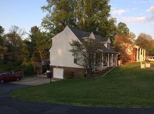 10529 Laurel Ridge Rd, Ashland, KY 41102