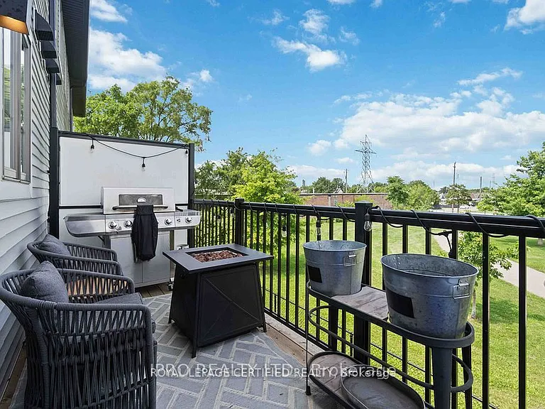 575 Woodward Ave #33 — Photo 28