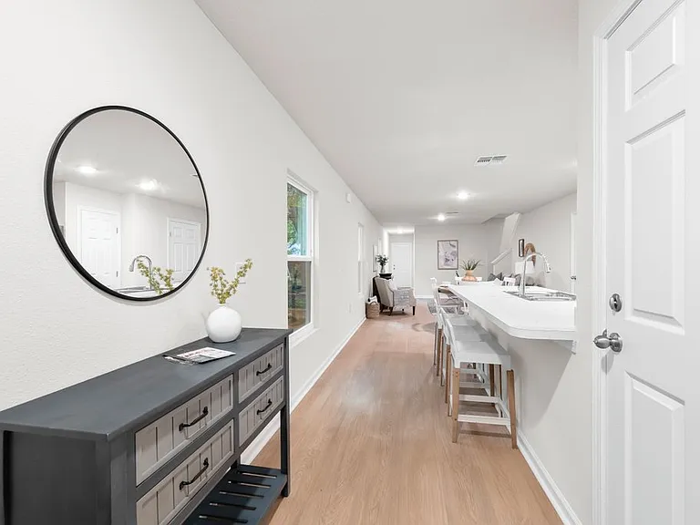 8941 Hare Ave — Photo 2