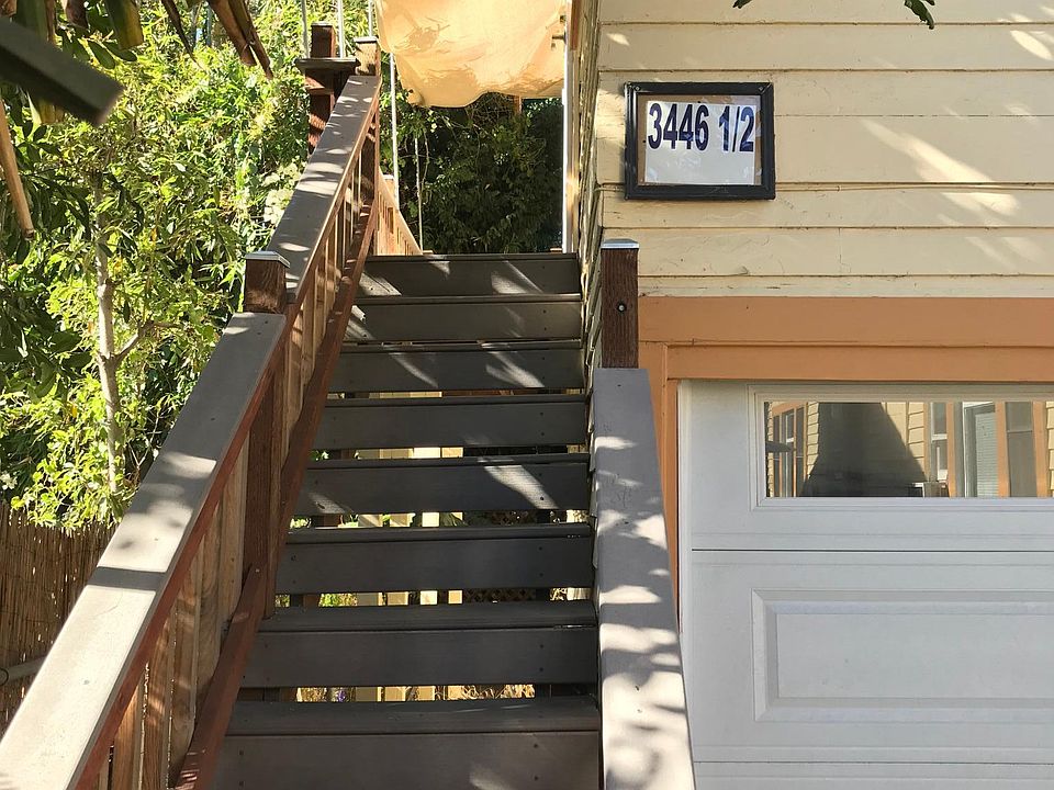 entrance to 3446 1/2 29th St