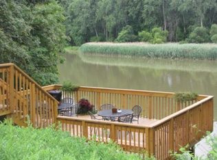 102 Cove Ln APT 27, Rossford, OH 43460