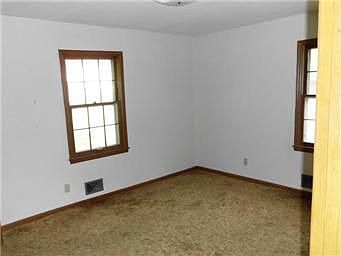 3rd image of 8712 Evanston Ave