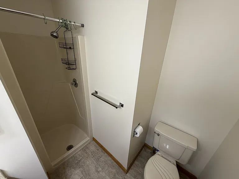 37-39 Willowbrook Ave #39 — Photo 13