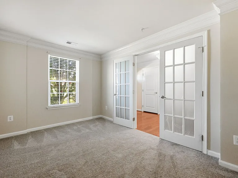 7833 Wormans Mill Rd — Photo 4