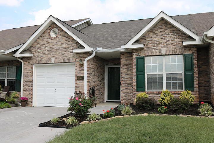 1st image of 1617 Emerald Pointe Ln