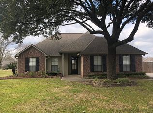 15051 Silverstone Ave, Prairieville, LA 70769