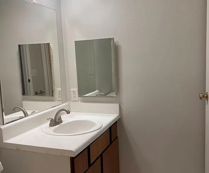 3075 Walnut Bend Ln #33 — Photo 20