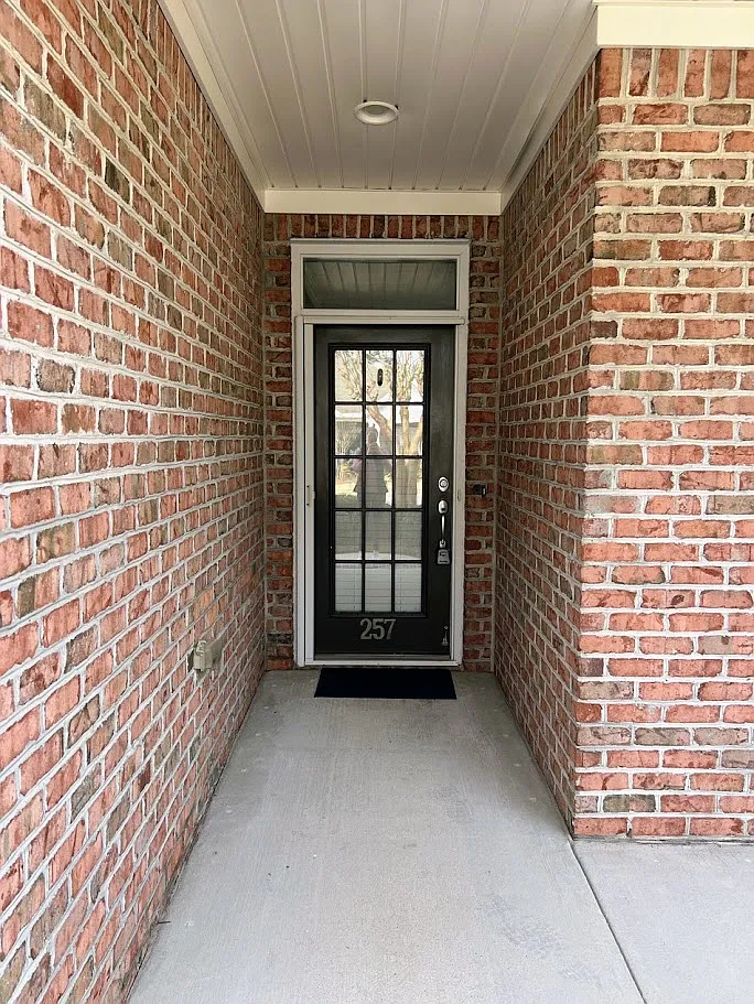 3 bed, 1576 sqft, $2,750 — Photo 4