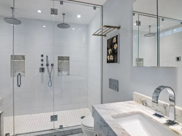 2 Cornelia Street image 9 of 10