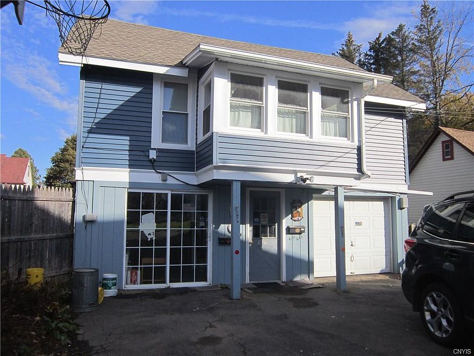 2nd image of 18 Randall St