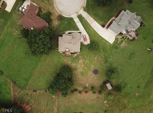 252 Huntington Trl, Hoschton, GA 30548