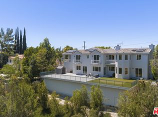 4726 San Sebastian Dr, Woodland Hills, CA 91364