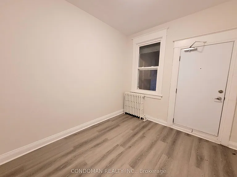 133 John St S #2 — Photo 7