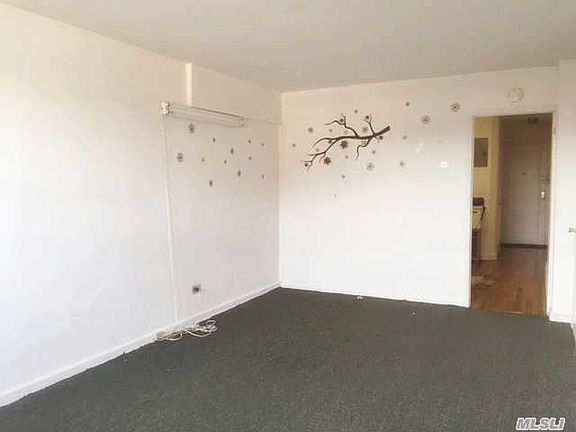 5th image of 14444 38th Ave #6F