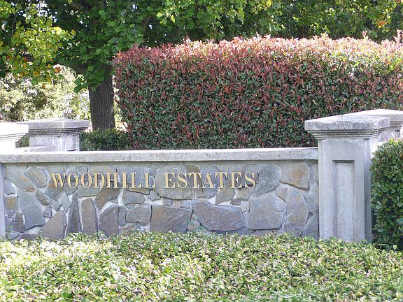5th image of 5 Woodridge Ct