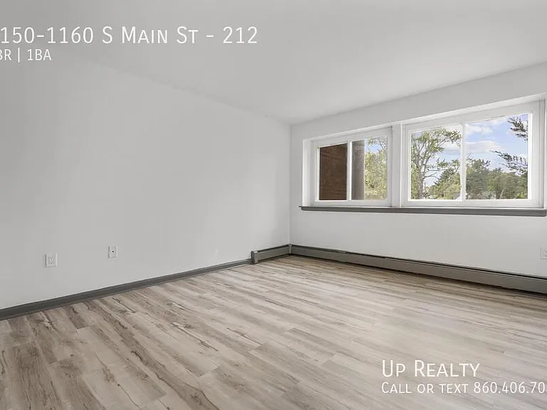 1150-1160 S Main St #212 — Photo 3