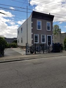 638 Jerome St, Brooklyn, NY, 11207