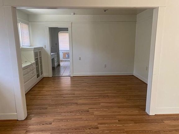 5th image of 1351 N Harrison Ave