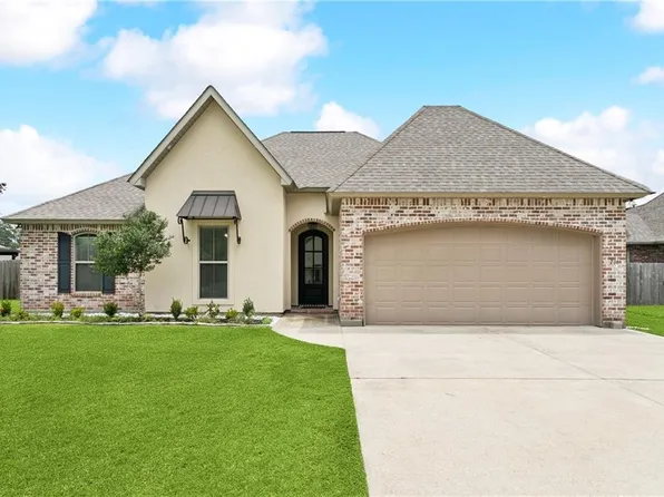 231 Fayedaye Dr, Madisonville, LA 70447