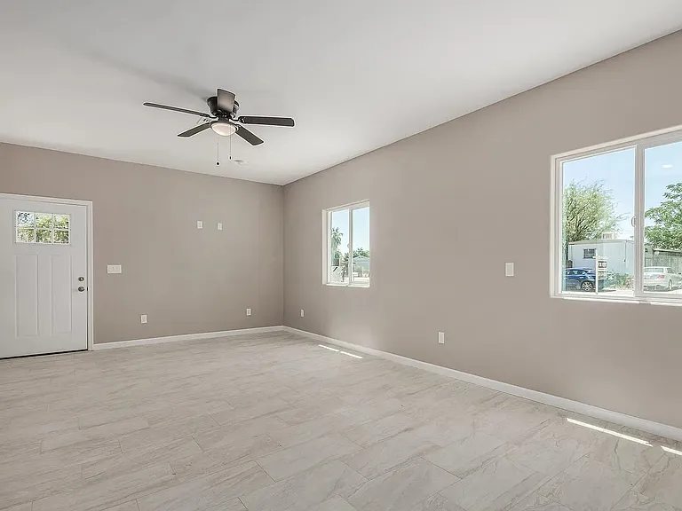 1334 W Talisman St #2 — Photo 3