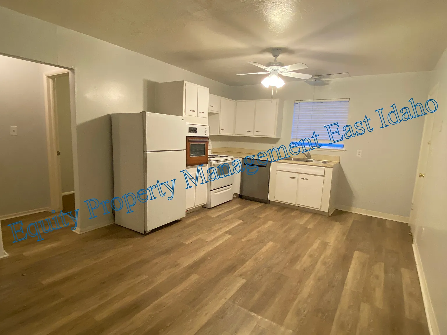 ID - 1070 McKinley Ave - LB - 8 — Photo 3