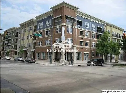 2 bed, 2.0 bath, 1056 sqft, $2,100 — Photo 2