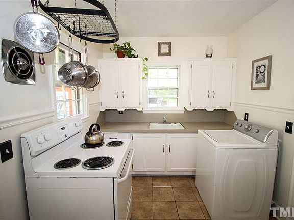 5th image of 2809 Shenandoah Ave