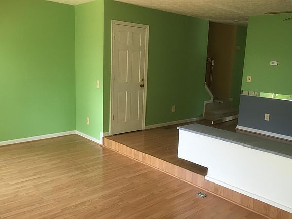 4th image of 13447 Elevation Ln