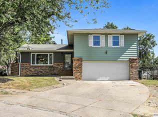 11017 Franklin Cir, Omaha, NE 68154