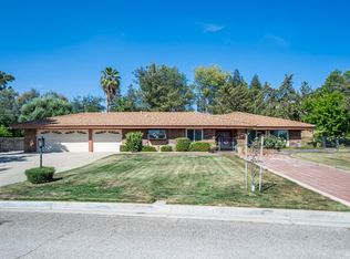 735 Wimbledon Dr, Redlands, CA 92374