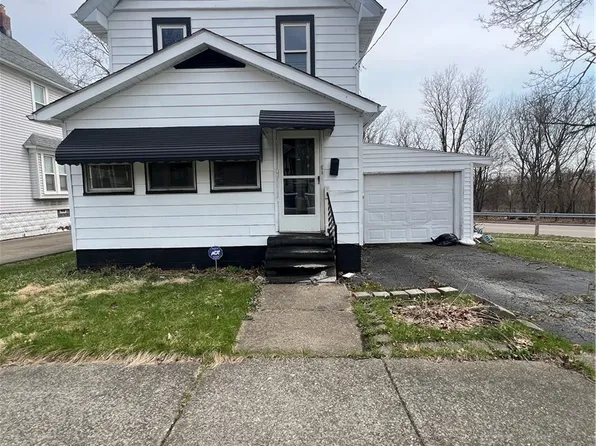 2277 5th St SW, Akron, OH 44314