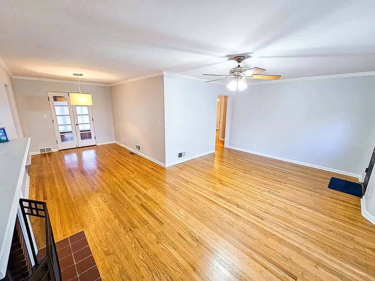6024 Hillside Avenue East Dr — Photo 6