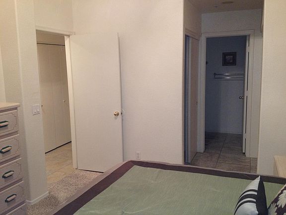 5th image of 1633 E Lakeside Dr