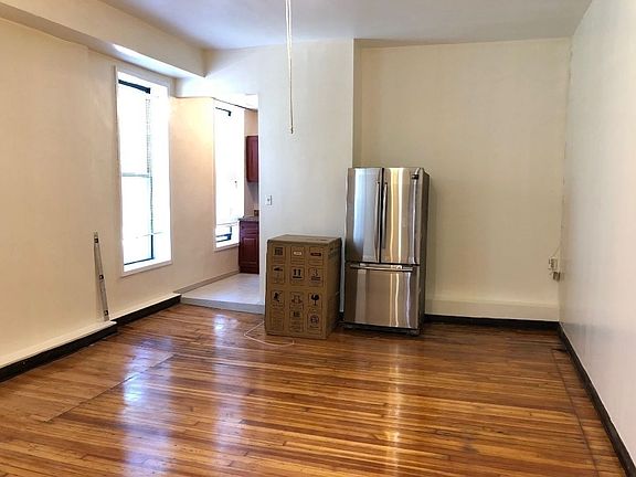 2nd image of 59 4th Ave APT 2R