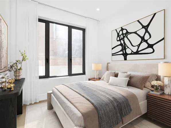 244 East 52nd Street image 5 of 13